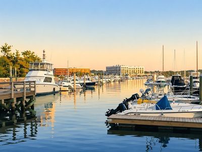 10 Shipyard Dr APT 401