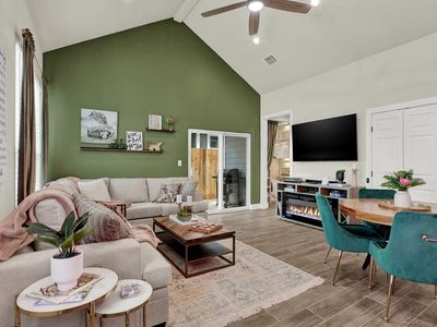 1003 Friendship Ln #401