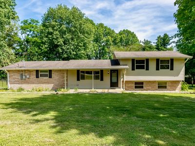 7855 Bluff Rd