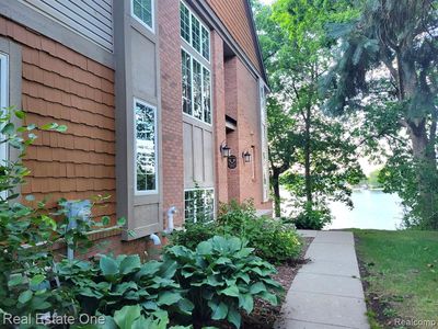 3082 Bay Front Ct #1