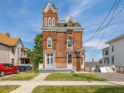 39 Genesee St