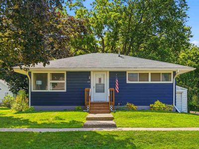 Property at 410 Elm St, Riverside, IA
