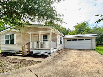 80 Crest Oak Dr