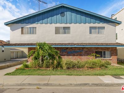 2609 Gates Ave