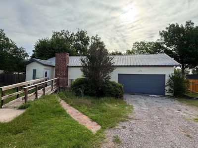 6734 SW Porkway