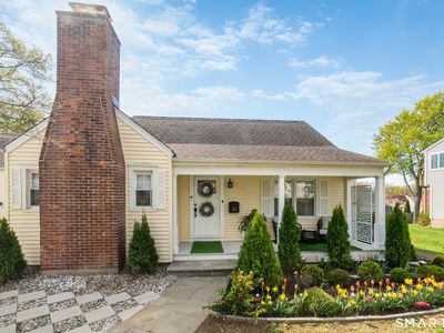 121 Ravencrest Drive