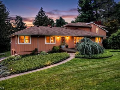 285 Sunset Rd