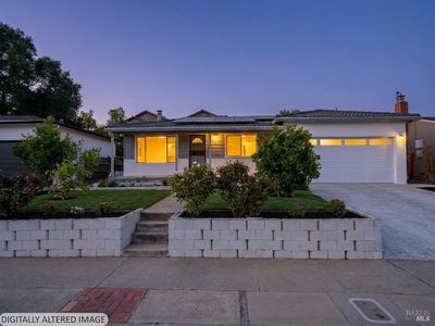 16 Hillside Road