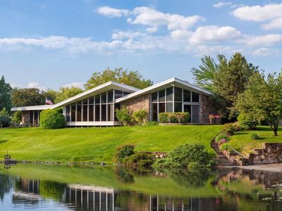 7777 Lakeside Dr