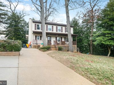 1042 Oak Tree Ln