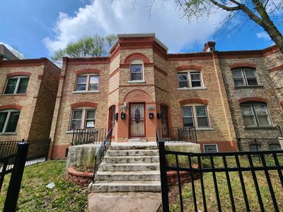 11420-11422 S Champlain Ave