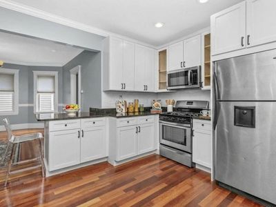 8 Taft St APT 1