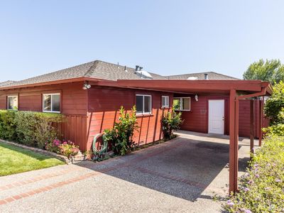 971 Lupin Way