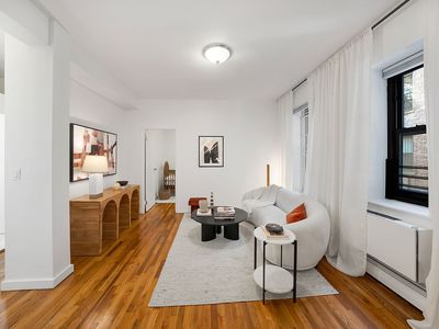 314 W 94th St APT 2A