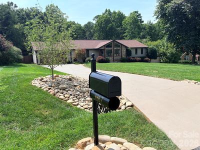 3867 Angie Dr