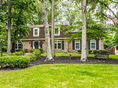 7111 Eastwick Ln