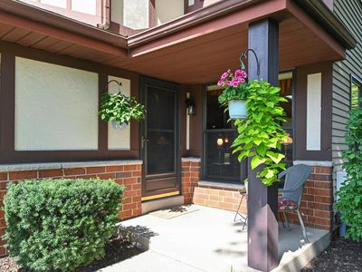 8820 West Knoll COURT