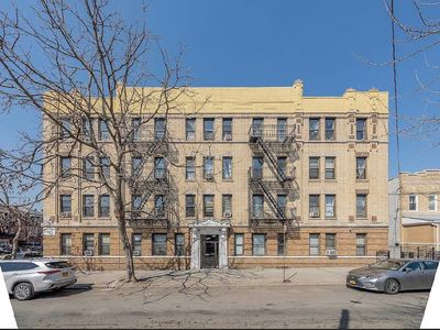 2594 42nd St APT 23