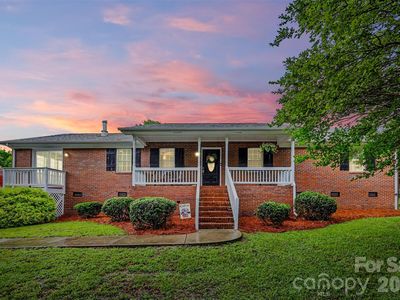 2219 Rock Rest Rd