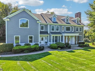 5 Chesterfield Dr