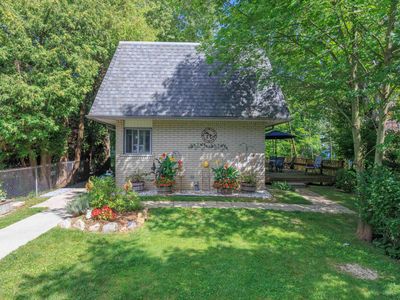 2345 Lakeshore Rd