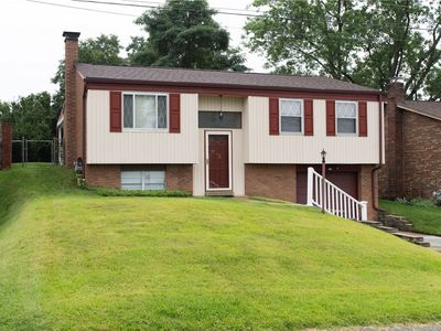 Property at 5707 Broad St, South Park, PA