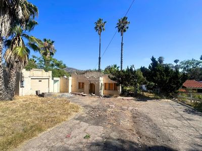 3257 Central Ave