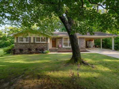 409 Paramount Ln