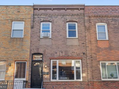 2420 Percy St