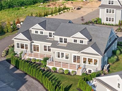 533 Woods Hole Rd #B102