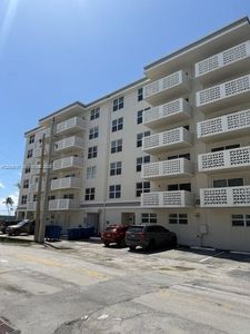 1901 S Ocean Dr APT 207