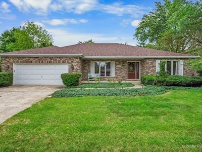 251 N Cambridge Dr