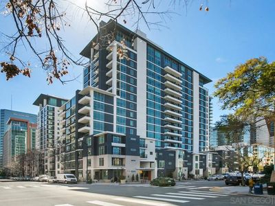 425 W Beech St Unit 204