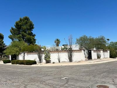 1302 N Avenida Marlene