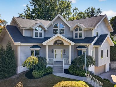 298 Niagara Point Dr
