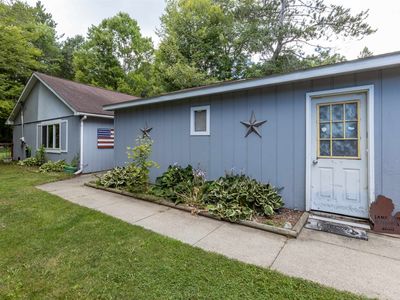 Property at 1951 N Hope Rd, Midland, MI
