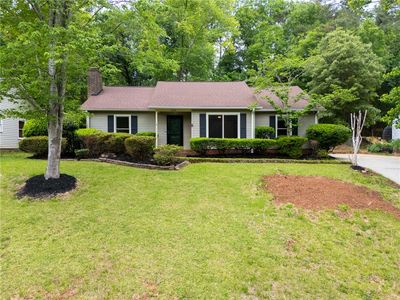 1606 Winding Way