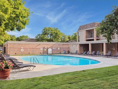 6423 Colony Way APT 1J