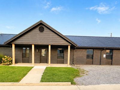 Property at 1510 W Delaware St, Fairfield, IL
