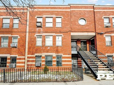 49 Erasmus St APT 1A