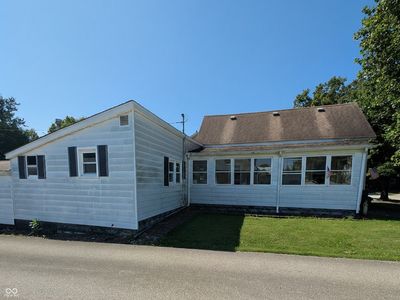 121 S High St