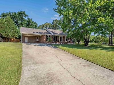 121 Ferry Dr