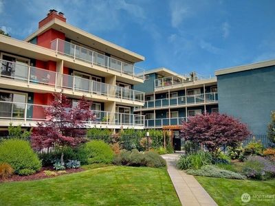 1730 Taylor Avenue N #302