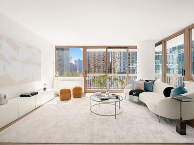 235 E 40th St APT 7A