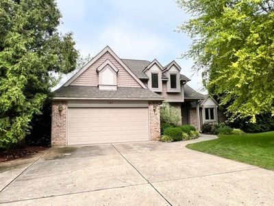 147 N Courtney Dr