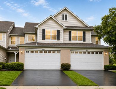 Property at 509 Silver Charm Dr, Oswego, IL