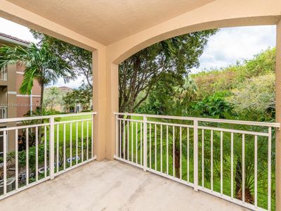 6492 Emerald Dunes Dr APT 206