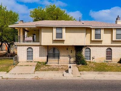 1801 Royal Ridge Dr.
