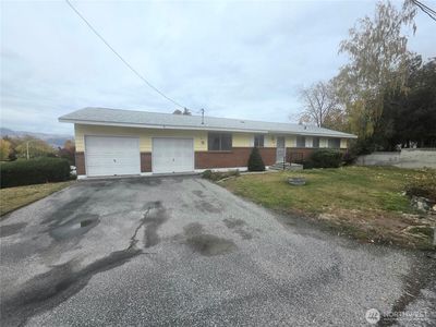 800 N Kentucky Avenue