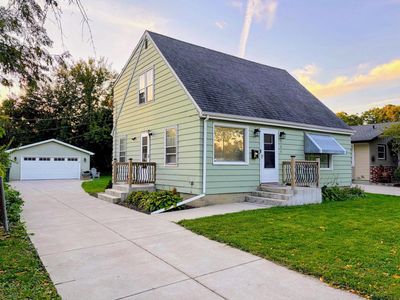 725 S 119th STREET